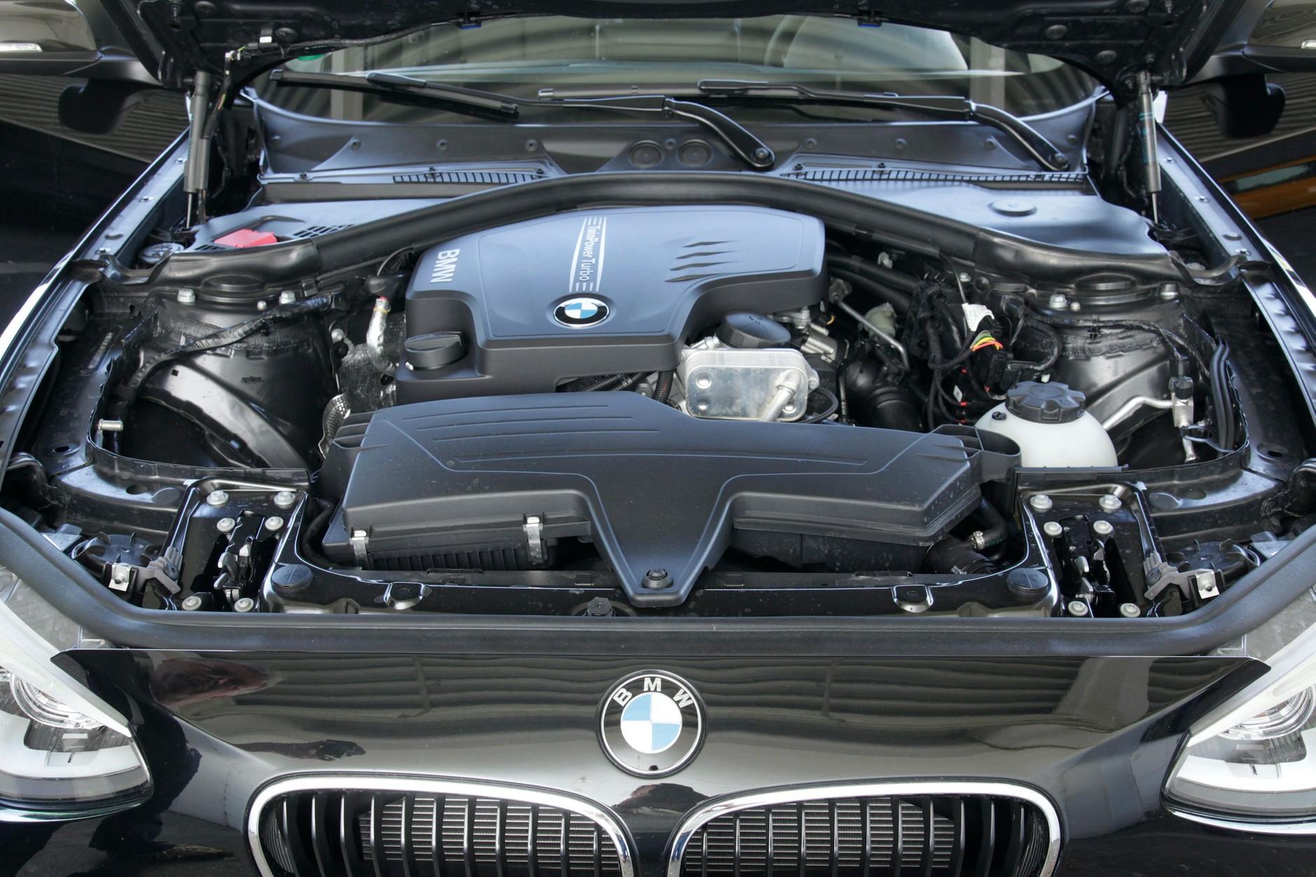 Porównanie: BMW 125i, Ford Focus ST, Mercedes A 250 Sport i VW Golf GTI