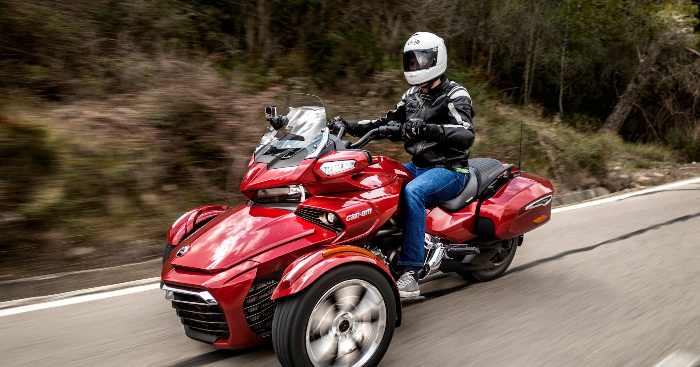 Motocykl trójkołowy – fajne osiągi, wystarczy kategoria prawa jazdy B!