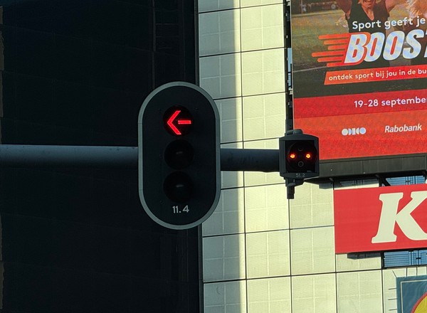 Co oznacza sygnalizator z kropkami? To ważna informacja. Kierowców może zaskoczyć