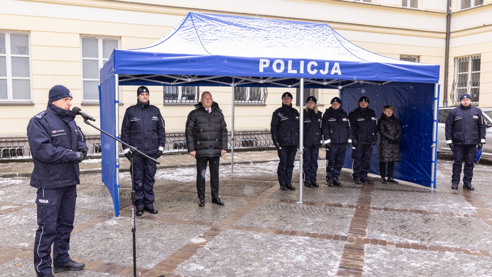 Uroczyste przekazanie pojazdów