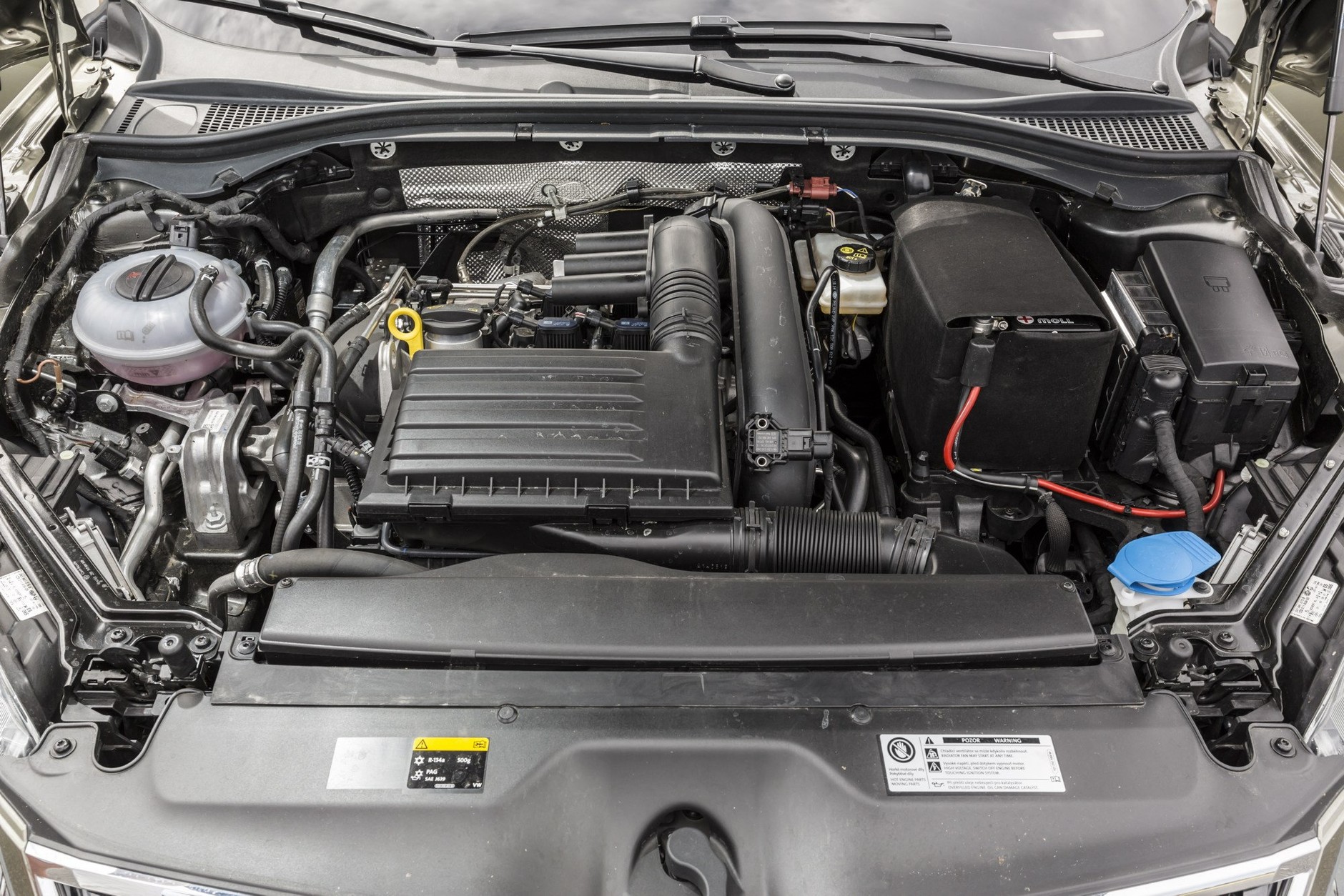 Porównanie: Mazda 6 2.0 Skyactiv-G, Mercedes C160, Skoda Superb 1.4 TSI ACT, Volkswagen Passat 1.4 TSI ACT