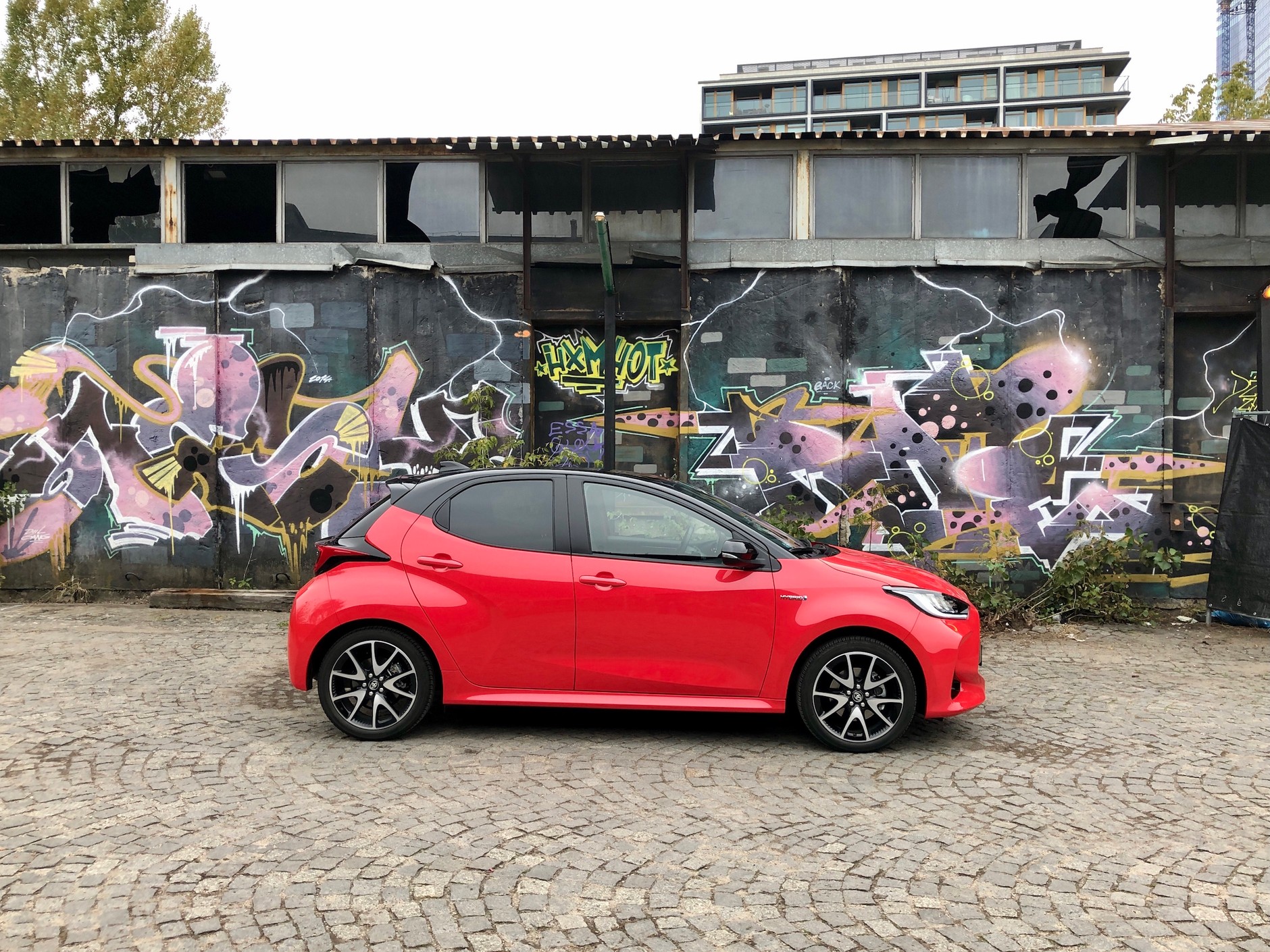 Nowa Toyota Yaris 1.5 Hybrid Premiere Edition