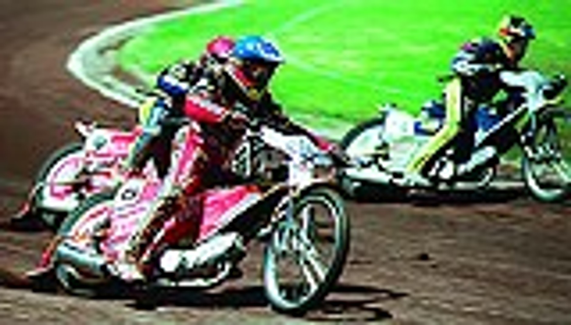 O kilka centymetrów