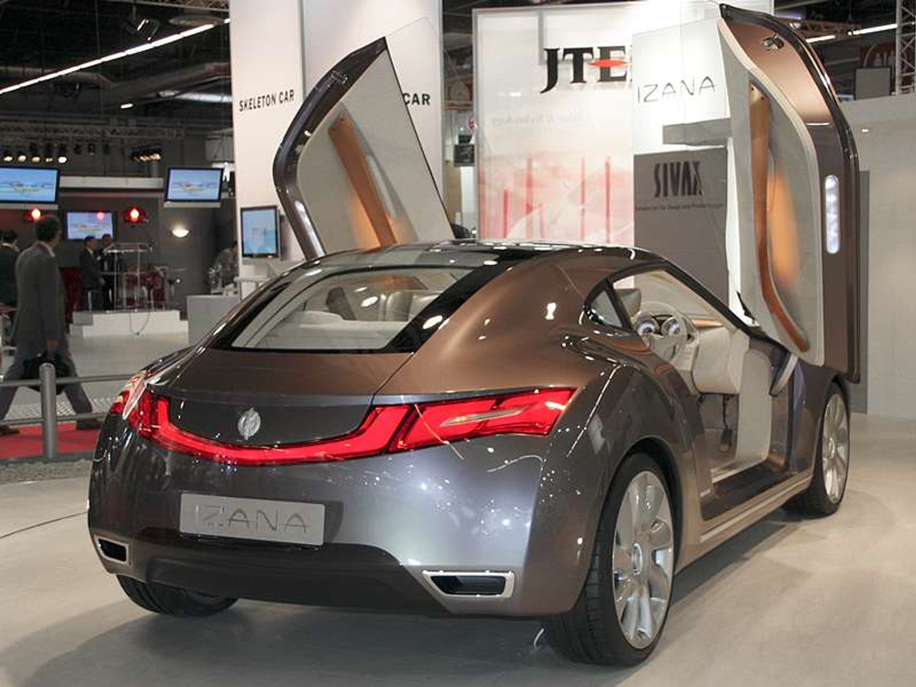 Paryż na żywo: fotogaleria z targów – Pierwszy dzień targów (1/2)