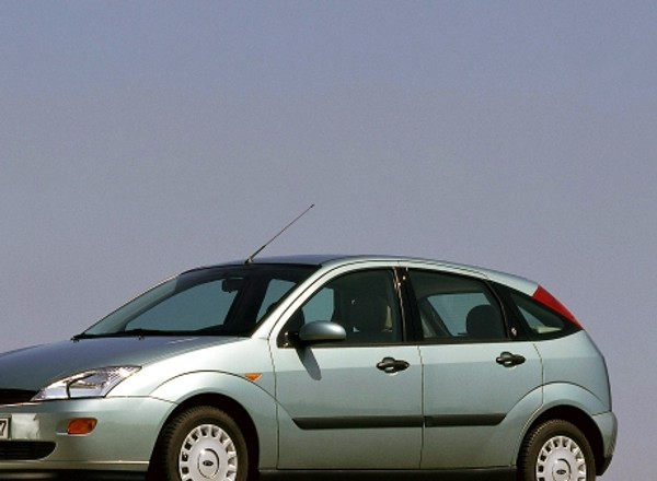 Ford Focus Mk1: Konkurent Golfa IV za 10 tys. zł. Opinie