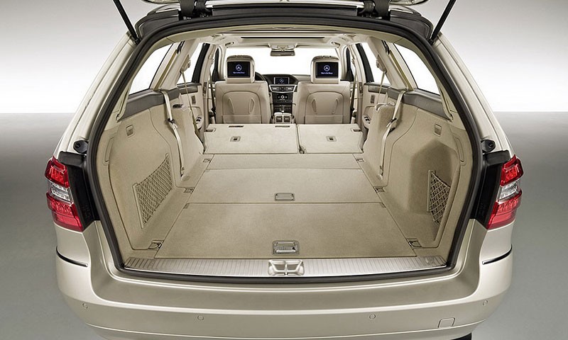 IAA Frankfurt 2009: Mercedes-Benz E-Klasa kombi - nie udało się dotrzymać tajemnicy