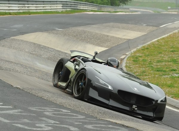 Peugeot EX-1 numerem 1 na Nurburgringu