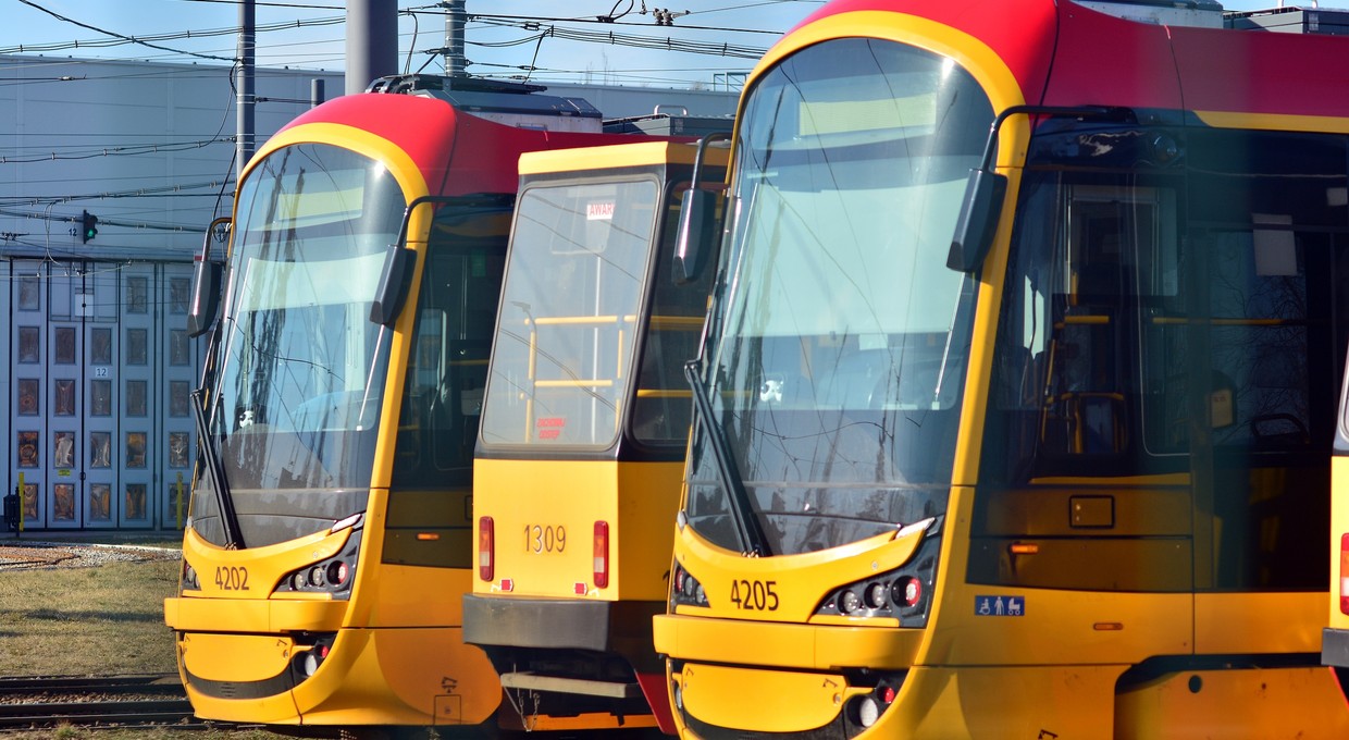 Tak wygląda myjnia tramwajowa. Nie myje się tylko dachu [WIDEO]