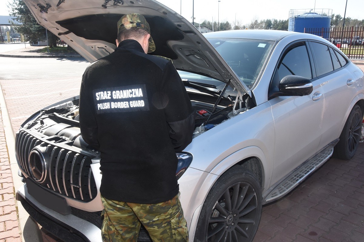 Mercedes GLE odzyskany na granicy z Białorusią