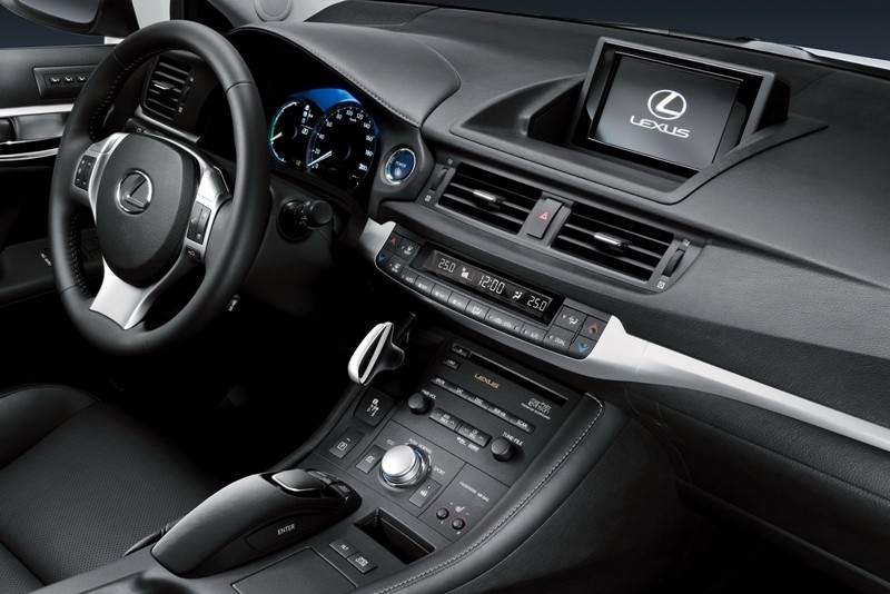 Lexus CT 200h – miało być fajnie, a wyszło jak zwykle