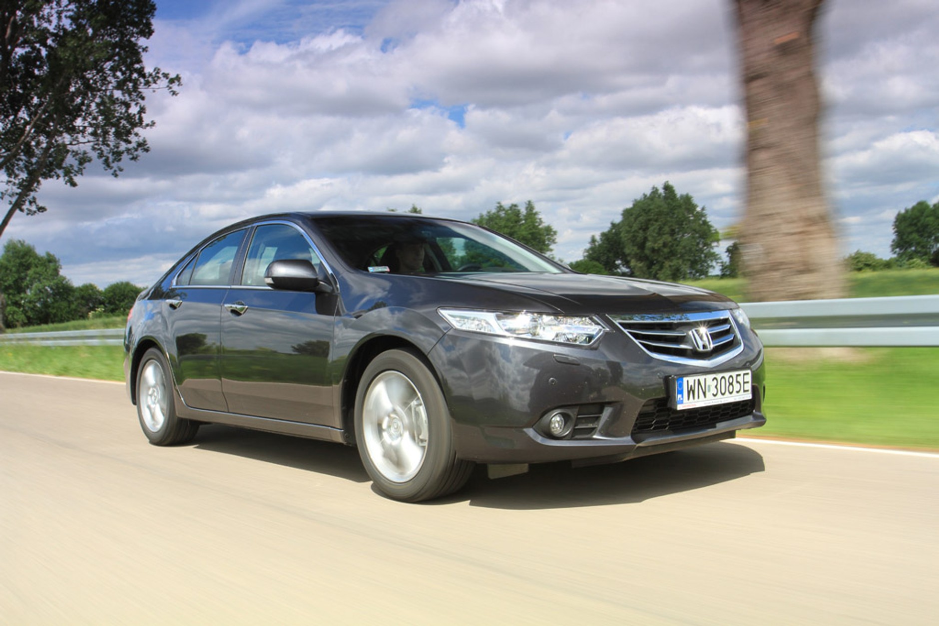 Honda Accord 2.4: na przekór modzie