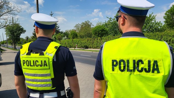 Obraz pochodzący z serwisu https://kujawsko-pomorska.policja.gov.pl/kb/informacje/wiadomosci/147752,Podsumowanie-dzialan-podczas-majowego-weekendu.html