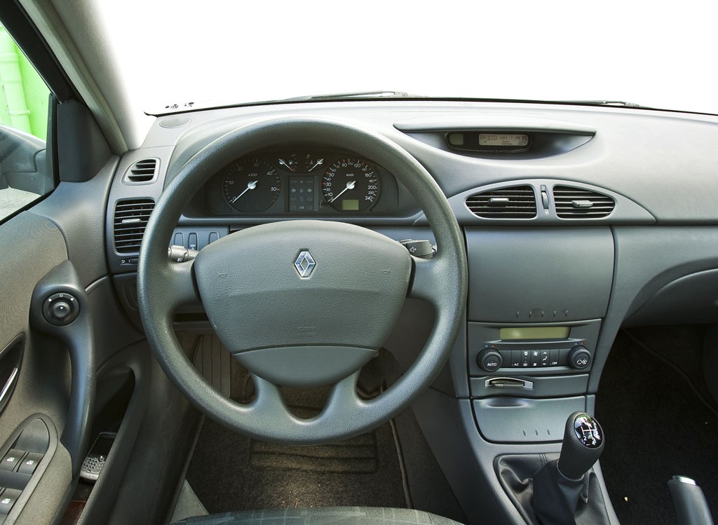 Laguna II z 1.9 dCi