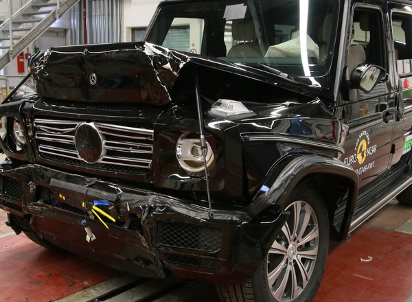 Mercedes Klasy G, Seat Terraco i Honda CR-V na piątkę w teście zderzeniowym, ale Mercedes zalicza małą wpadkę