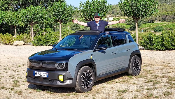 Renault 4 E-Tech Plein Sud