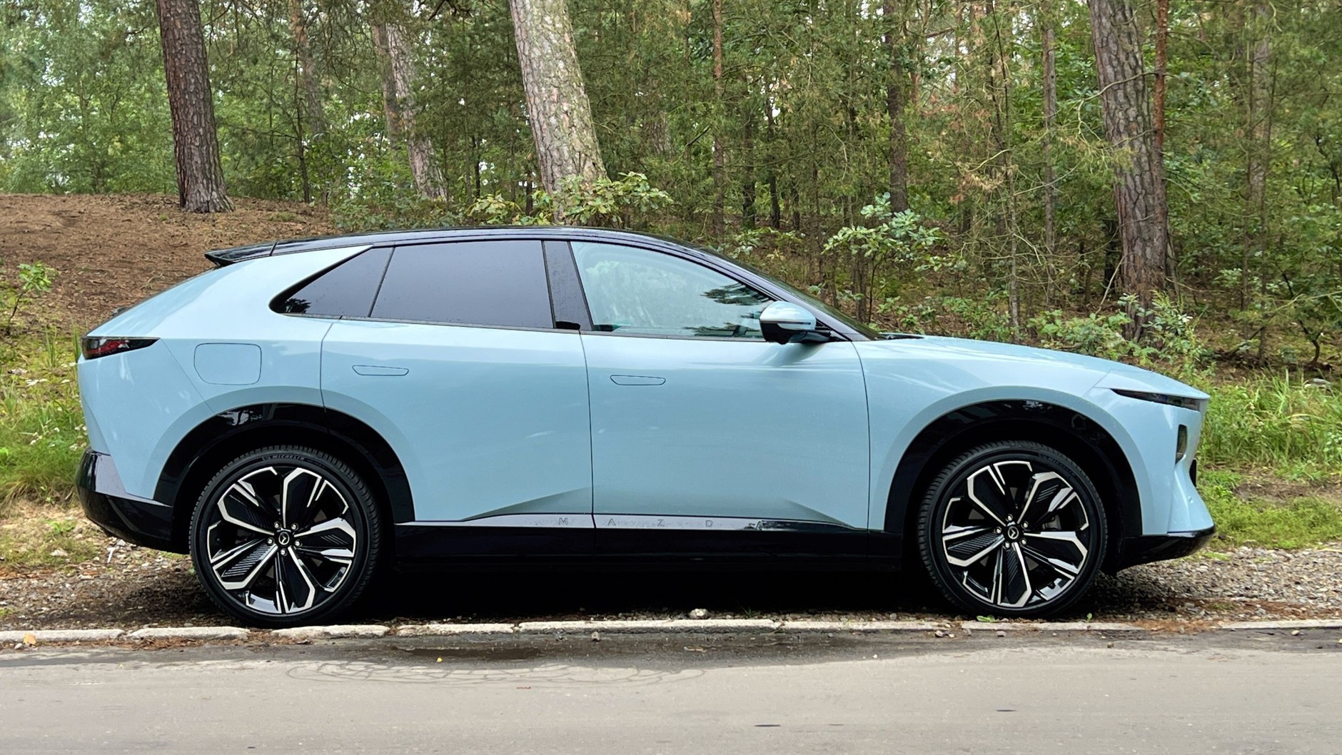 Mazda CX-6e