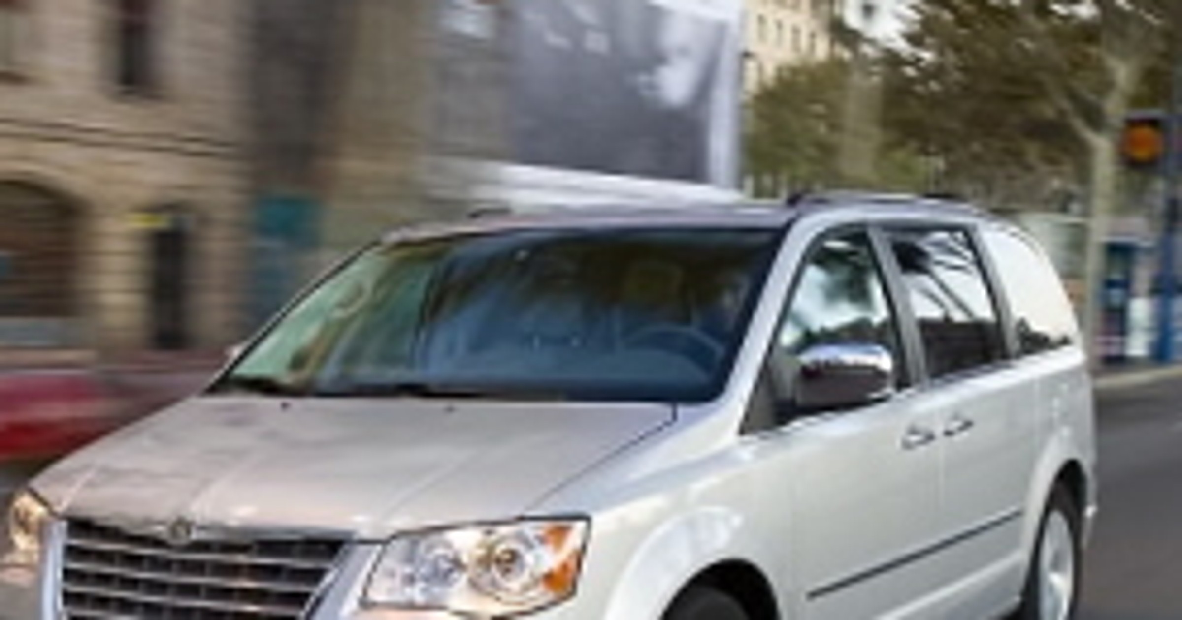 Chrysler: nowy Grand Voyager - w Polsce z silnikiem 2.8 CRD