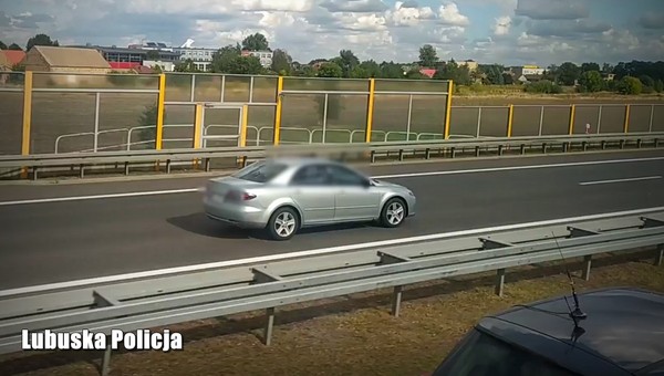 Jechał pod prąd na drodze S3. Nagrali go pasażerowie autokaru. Nowy taryfikator będzie bezlitosny