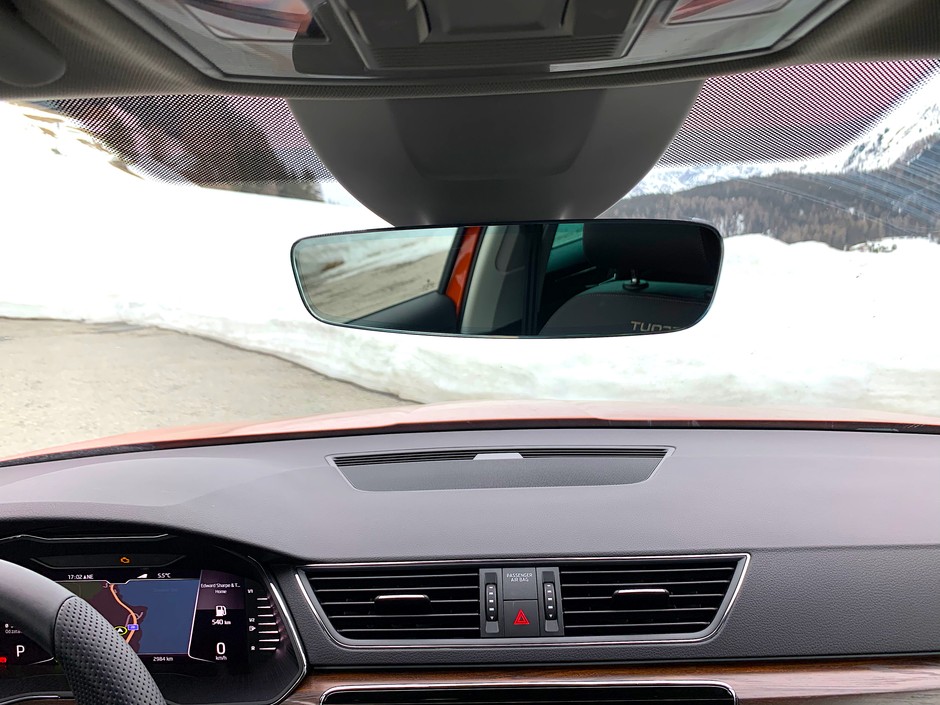 Skoda Superb Scout