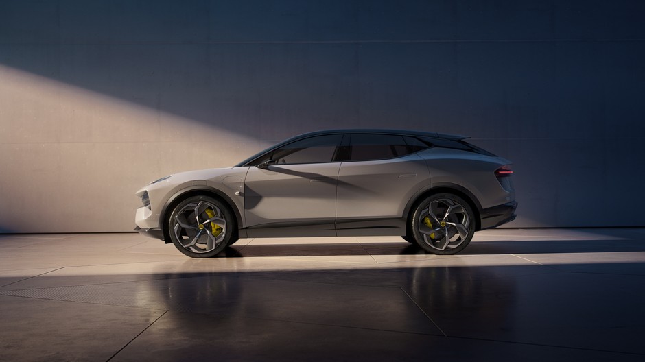 Nowy Lotus Eletre