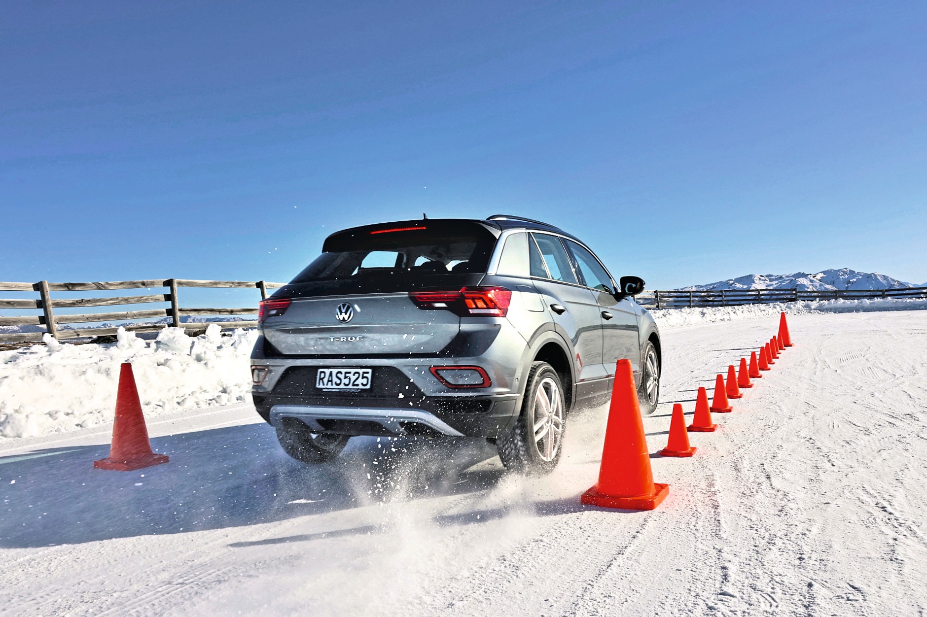 Test opon całorocznych do SUV-ów 2025