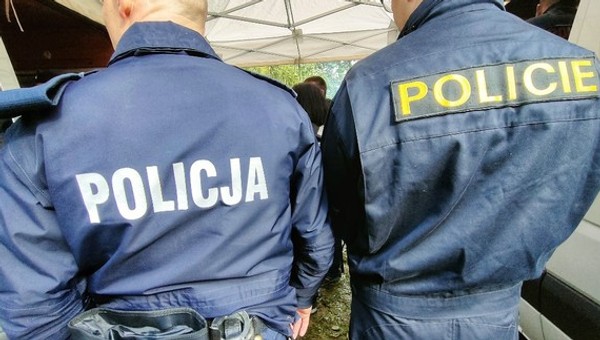 Mechanik chciał jeździć za darmo, i to z kolegami. Policjanci im to uniemożliwili