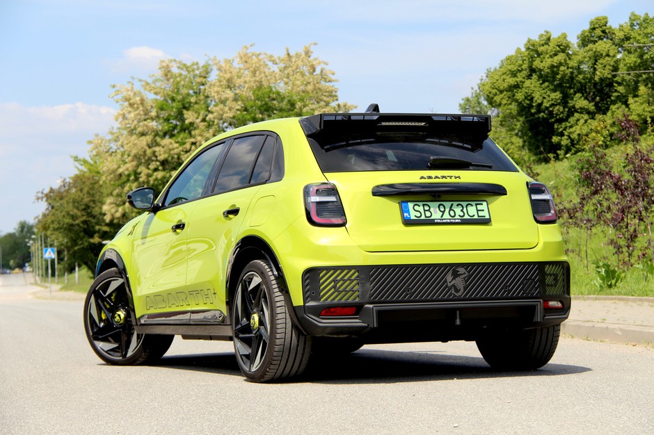 Abarth 600e Scorpionissima