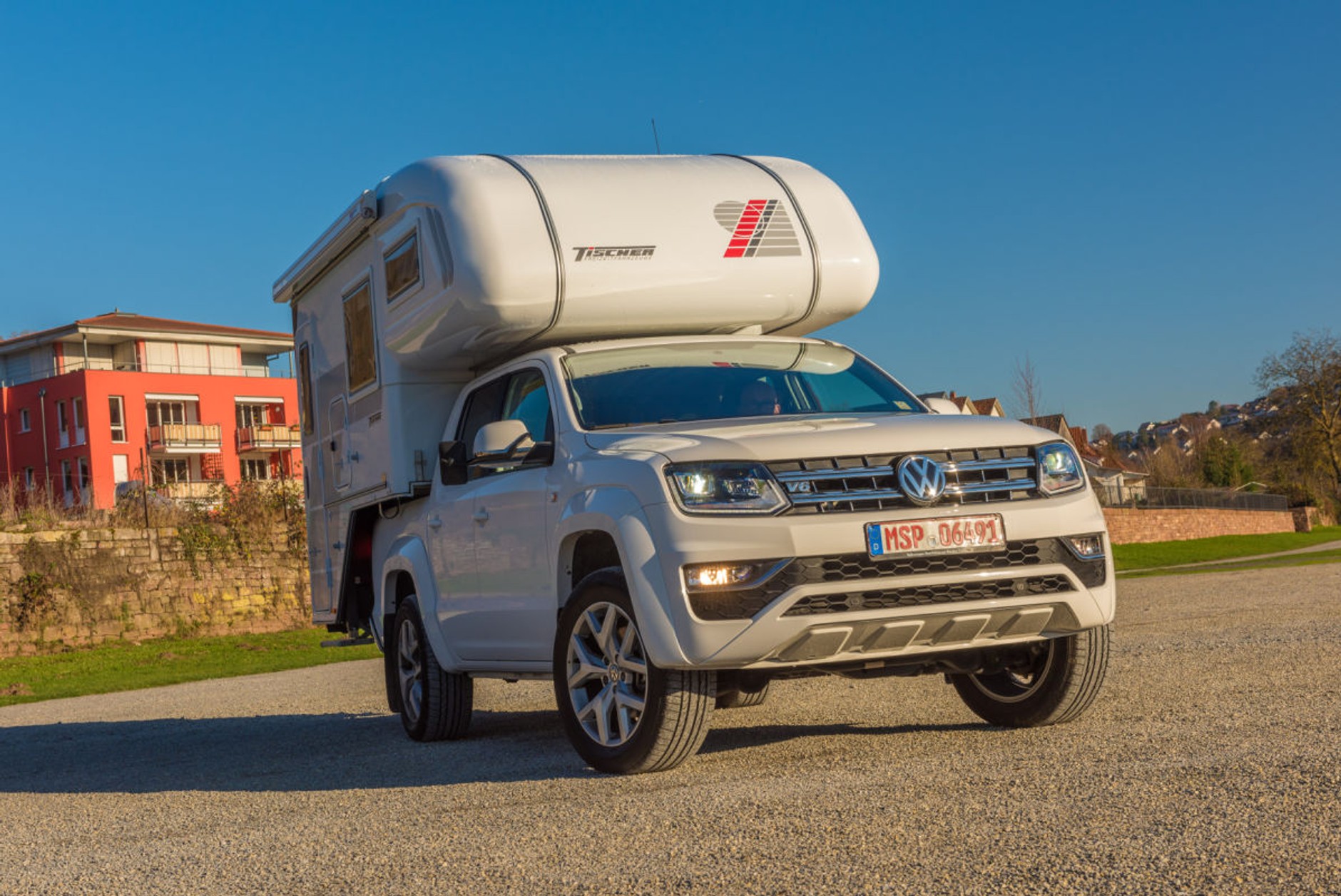 Pikapy z zabudową kampera