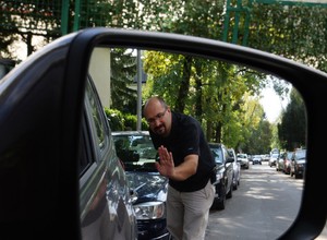 Radzimy, jak samodzielnie zamontować czujniki cofania