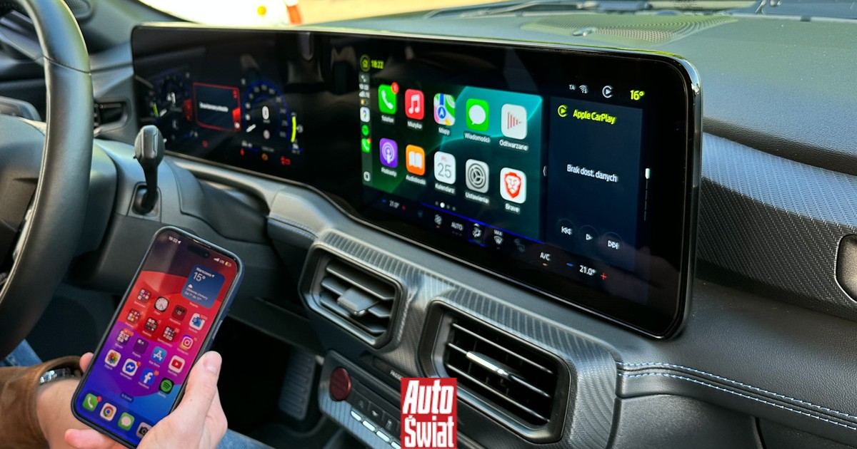 Android Auto i Apple CarPlay potrafią się same rozłączyć. Nic tego nie zmieni, tak to działa