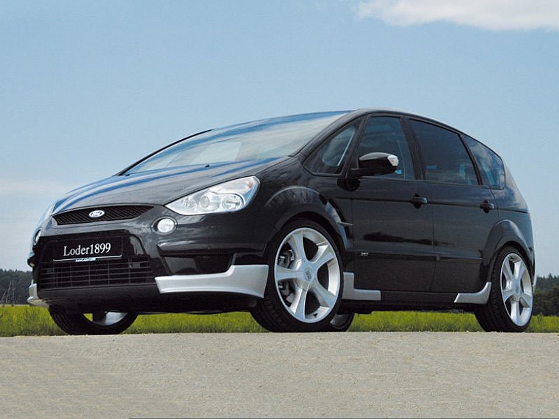 Loder1899 S-Max: kolejnych 30 kucyków w stadzie