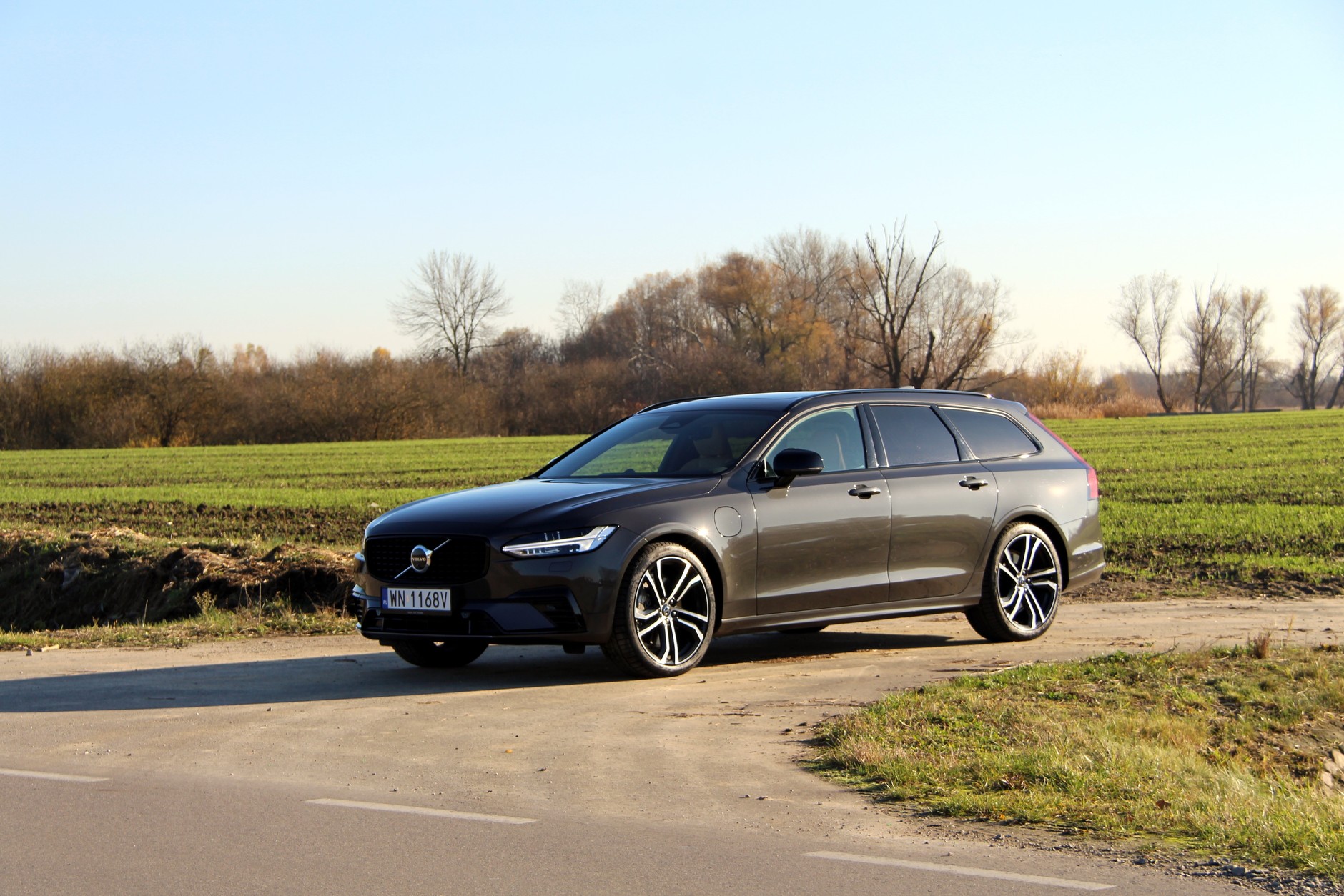 Volvo V90 T8 Ultra Dark