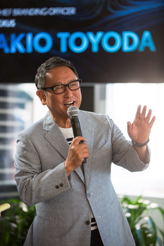 Jacht Lexusa to jeden z wielu przełomowych pomysłów Akio Toyody – prezydenta Toyoty i prawnuka założyciela firmy. Pragnie, by tego typu projekty zmieniły postrzeganie marki.