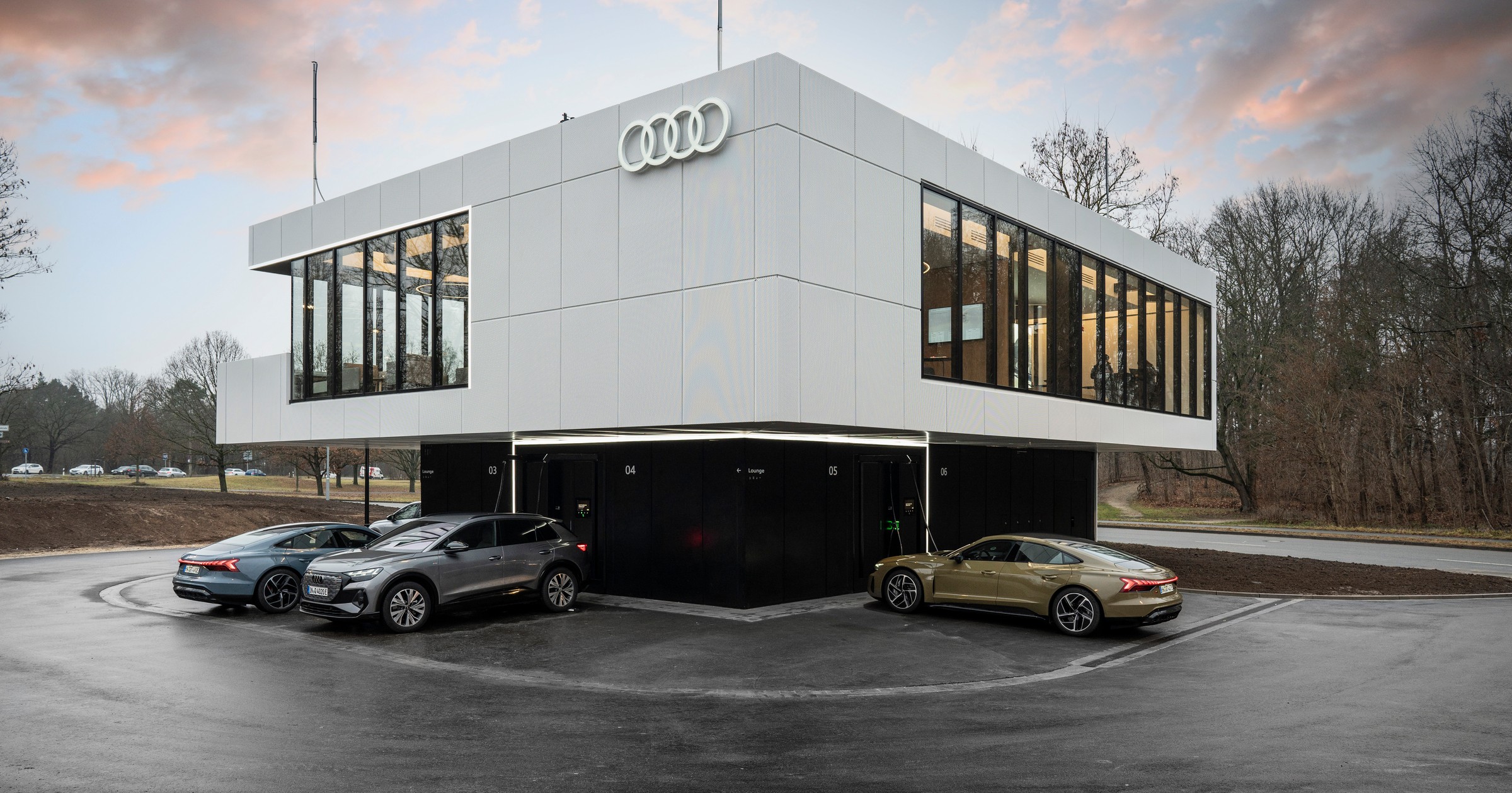 Audi charging hub