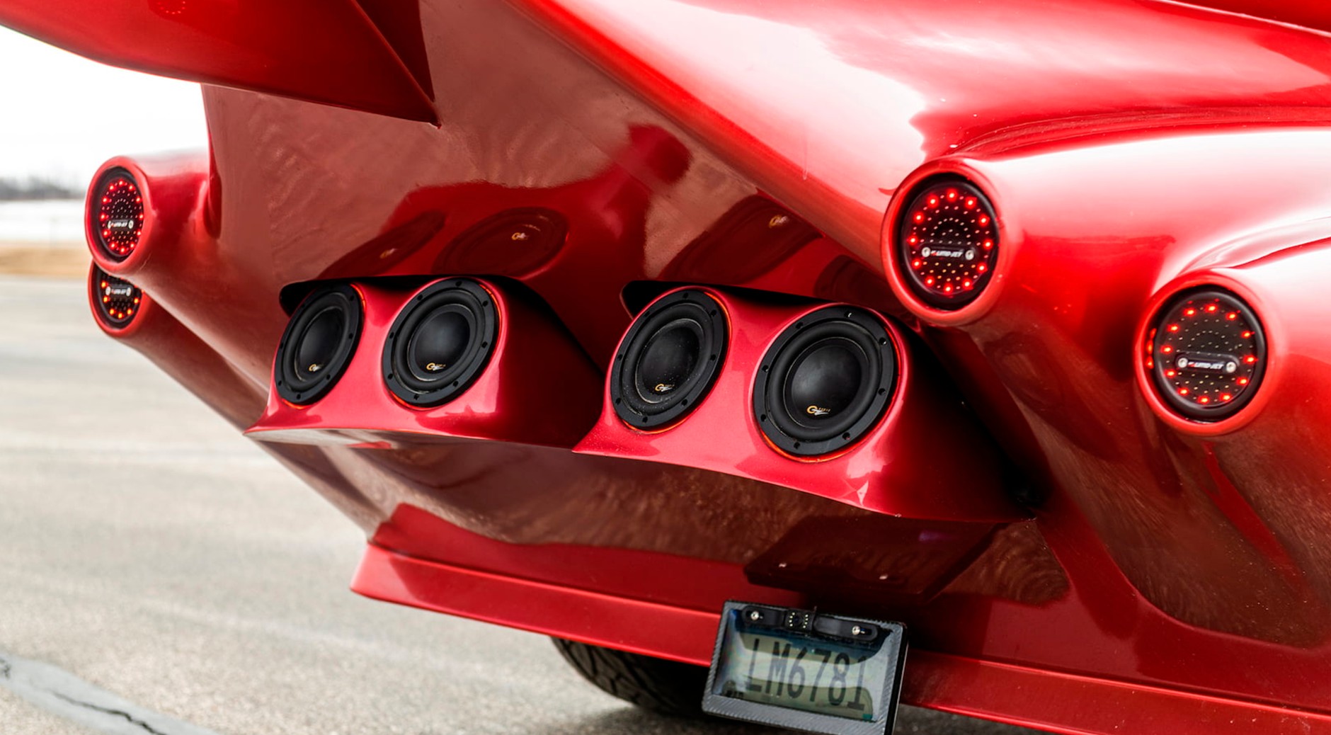 Limo-Jet, czyli limuzyna do wynajęcia w kształcie odrzutowca