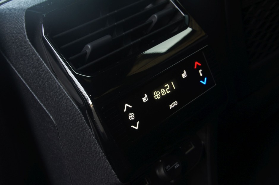 Peugeot E-5008 w pierwszym teście