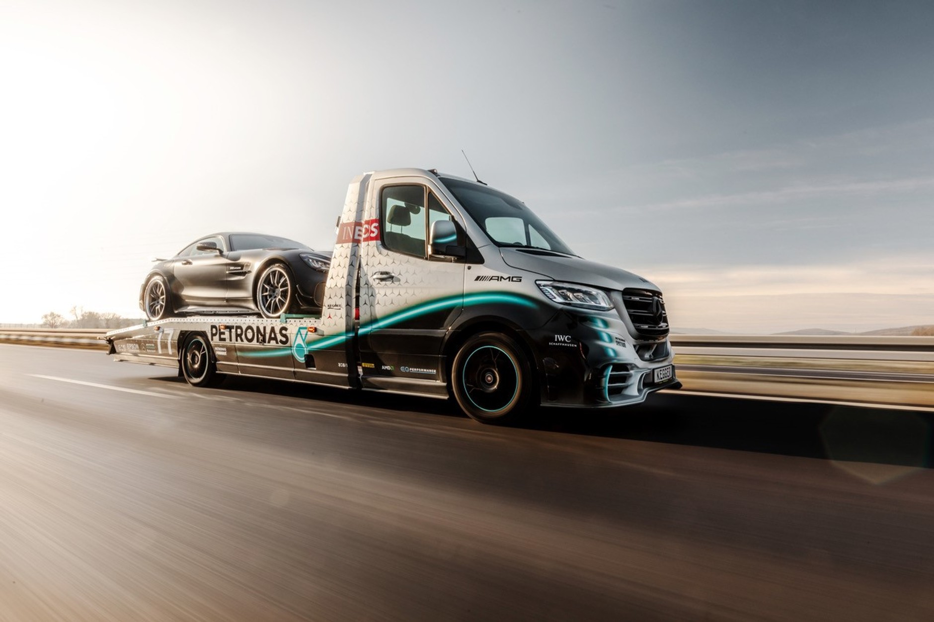 Nawet autolaweta Stradale musi być niezwykła