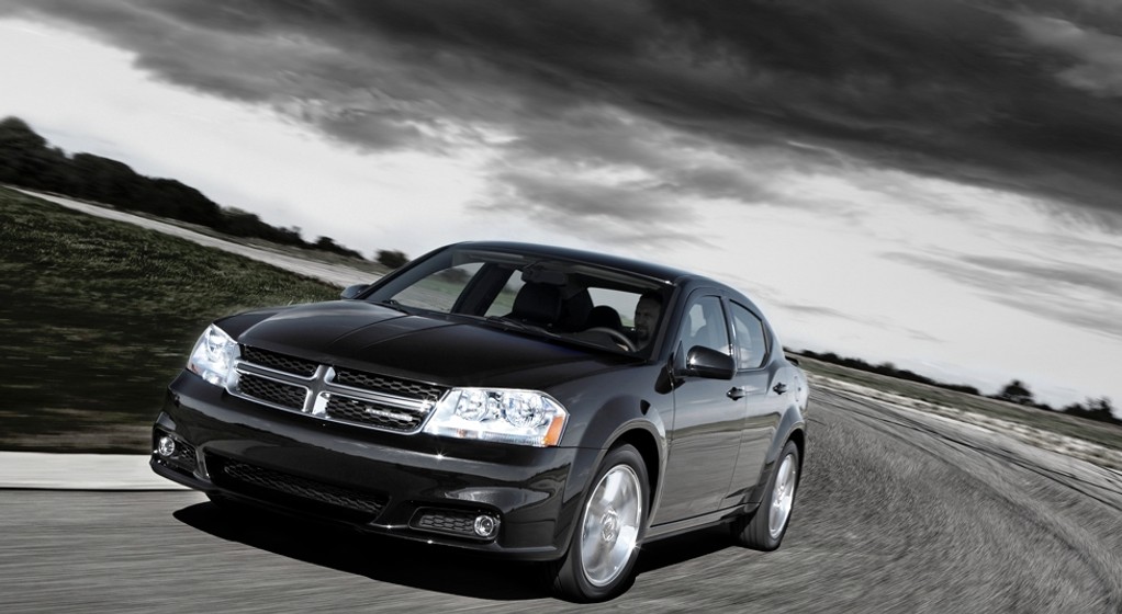 Dodge Avenger FL z poprawionym wyglądem i lepszą techniką