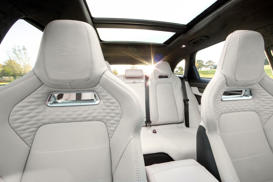Jaguar F-Pace 2022