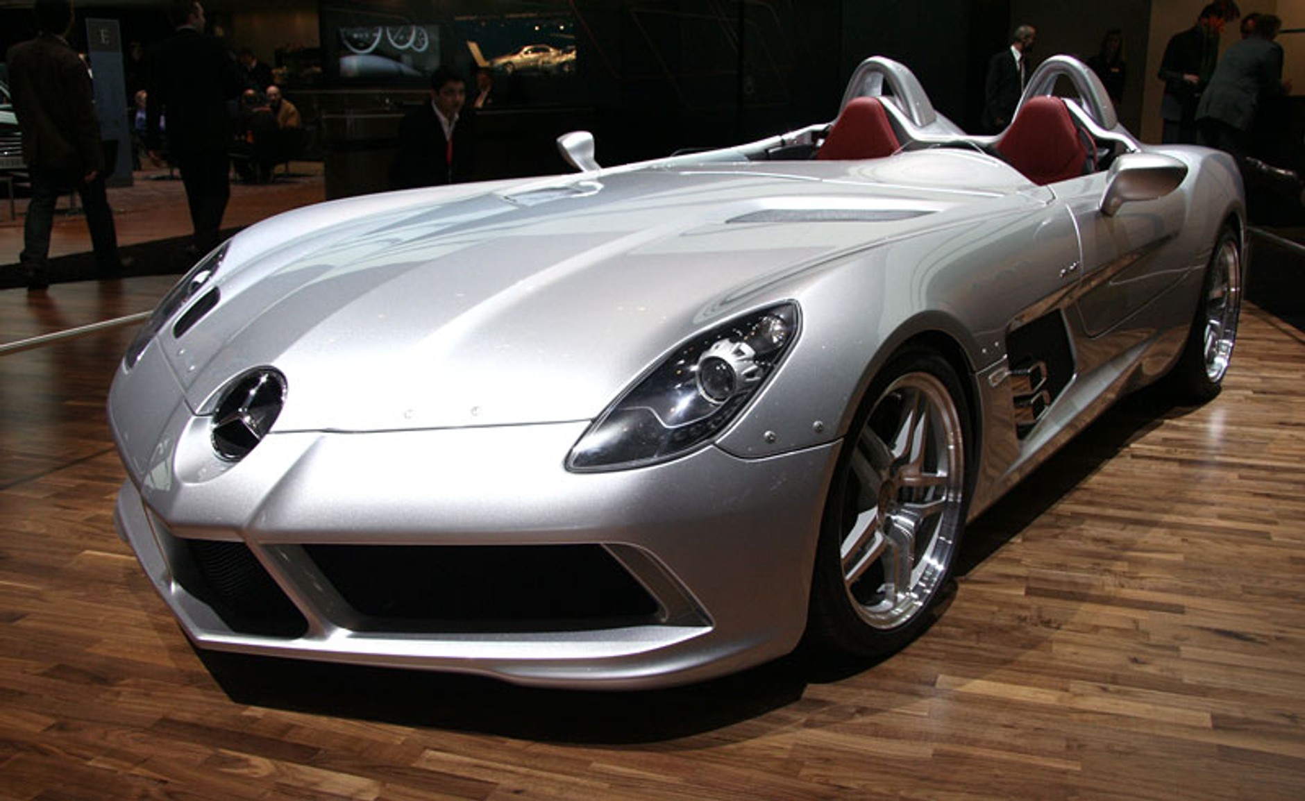 Genewa 2009: parada sportu i tuningu (fotogaleria)