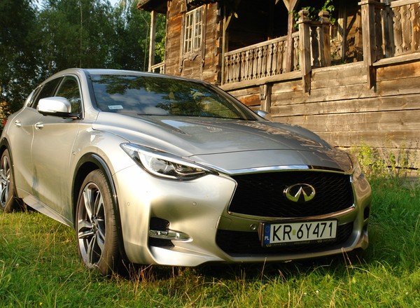 Infiniti Q30S: Japończyk, który skradł show Mercedesowi | TEST