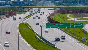 Automatyczne stacje pomiarowe pokazują pewien trend. GDDKiA zdradza przyczyny