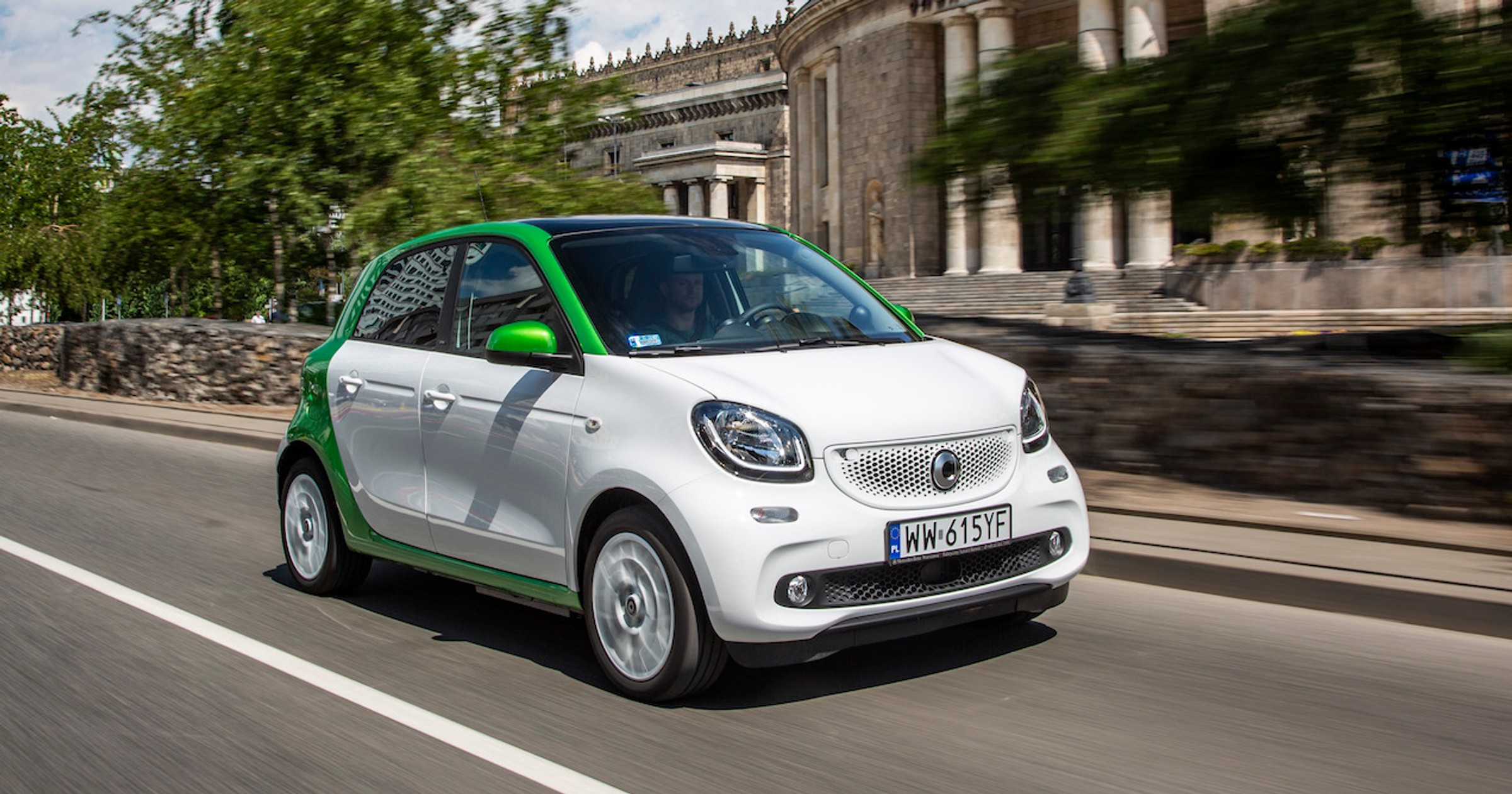 Smart EQ Forfour