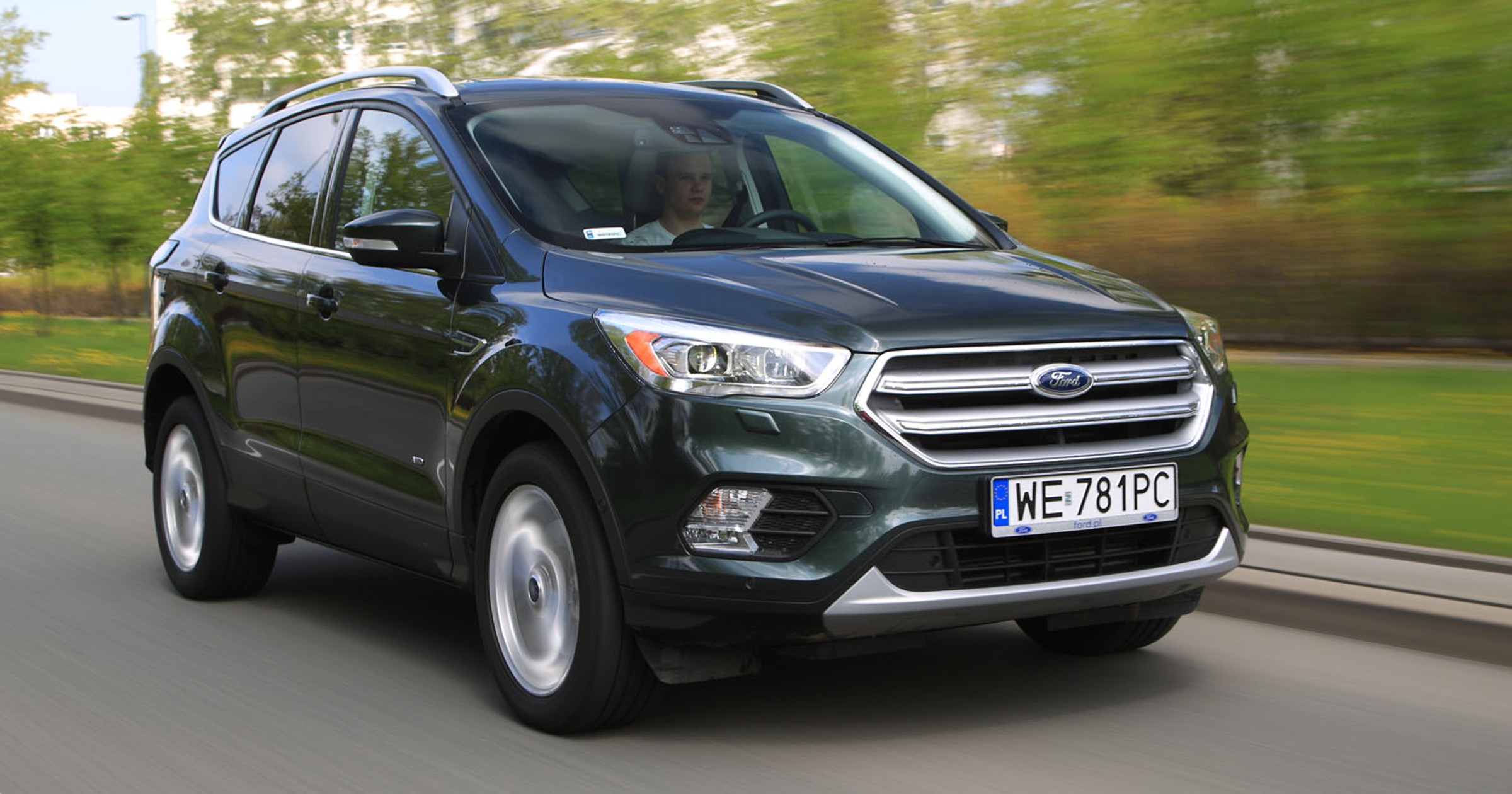 Ford Kuga 2.0 TDCi 4x4 - wciąż błyszczy zawieszeniem