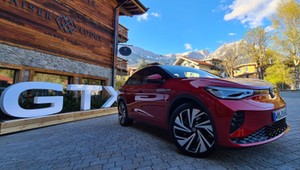 Sprawdziliśmy nowego elektrycznego SUV-a coupe