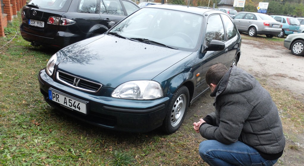 Auto z ogłoszenia: Honda Civic 1.4 - 6 tysięcy za auto zdatne do jazdy