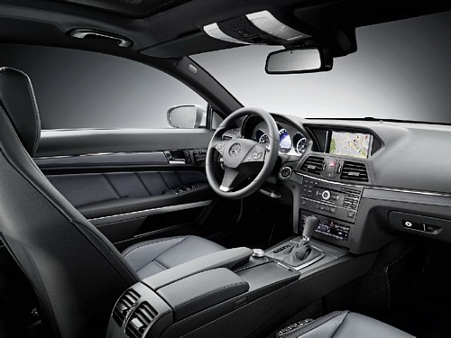 Mercedes E Coupe - Pociągające wcielenie Merca