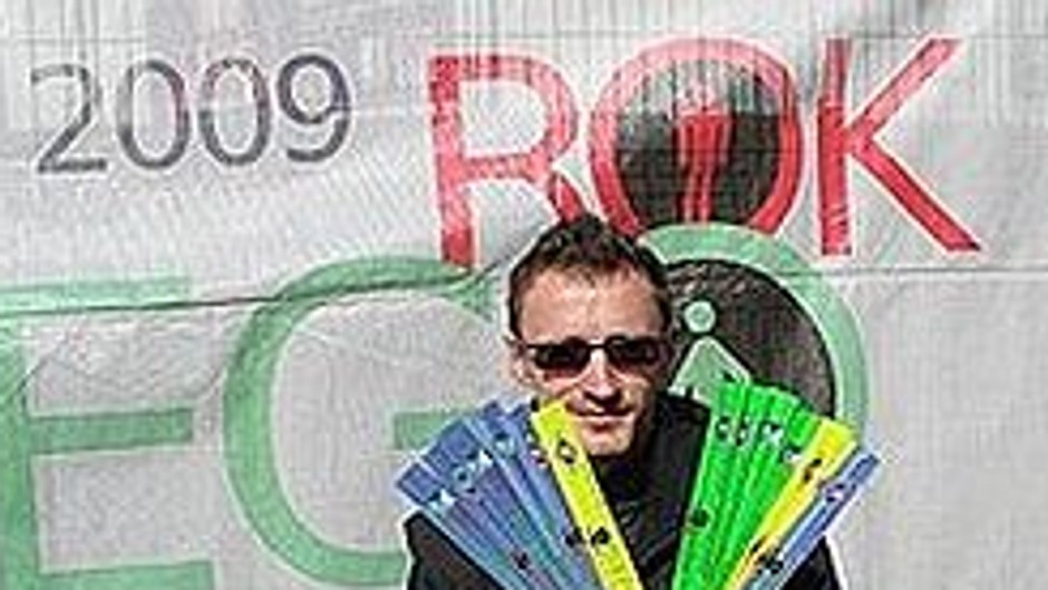 Adam Małysz wspiera kampanię - 2009 rokiem pieszego