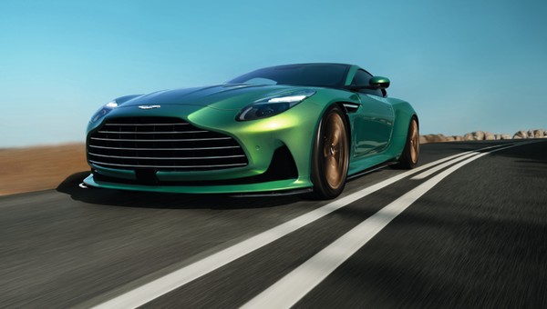 Aston Martin DB12. Pierwszy na świecie super tourer zaprezentowany