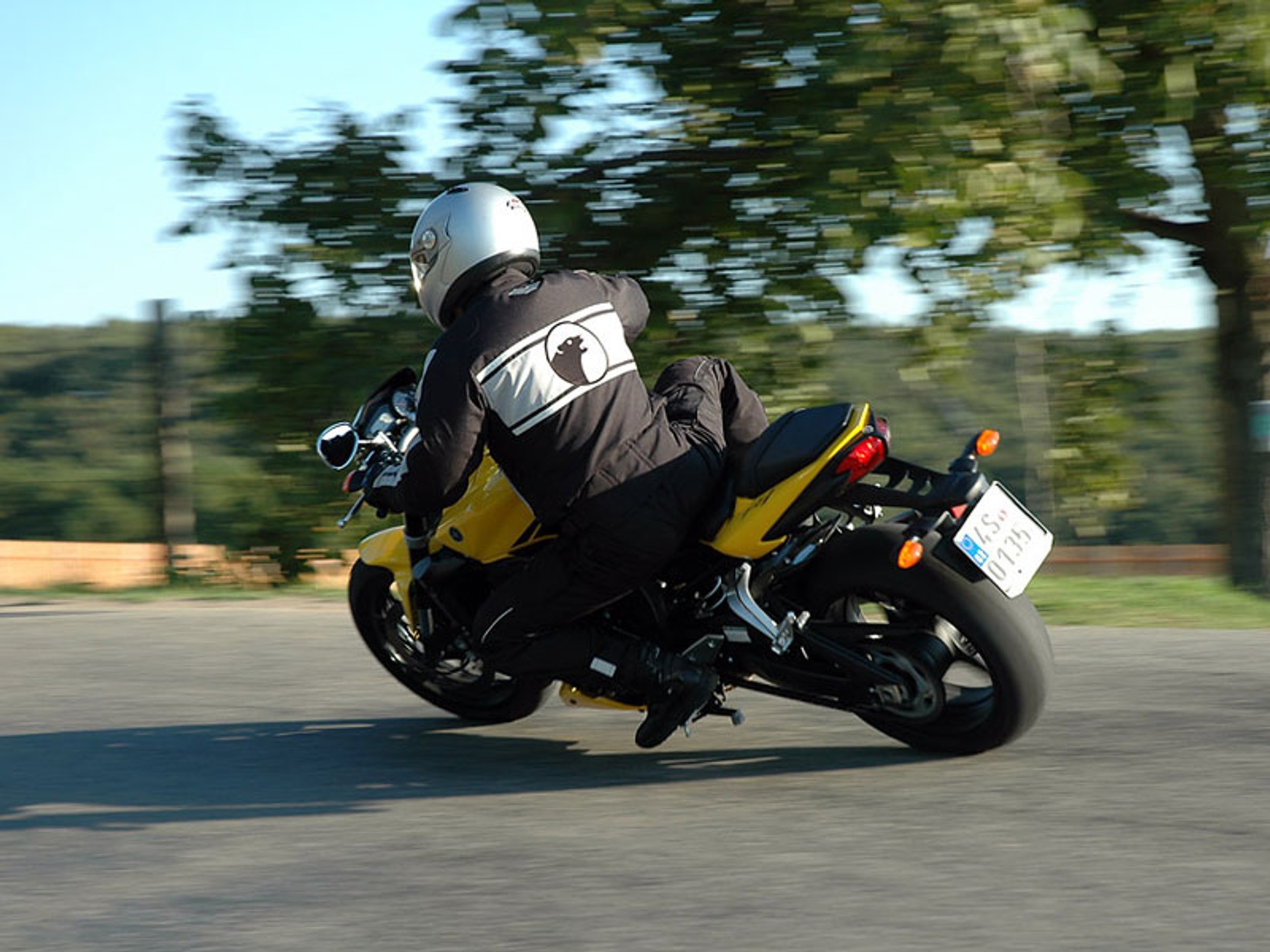 KTM 990 SuperDuke vs. Yamaha FZ1 (test porównawczy)